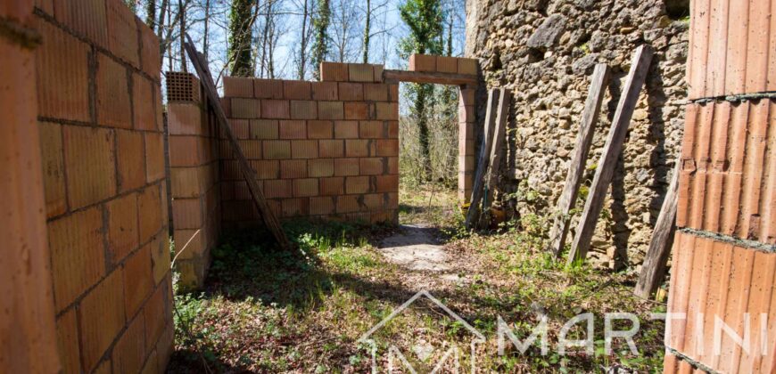 Casa in Campagna da Ristrutturare con Terreno