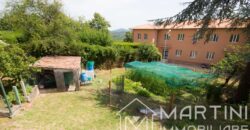 Apartment with Garden, Terrace and Garage