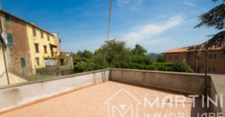 Apartment with Garden, Terrace and Garage