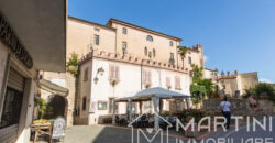 Palazzo Storico in Vendita in Toscana