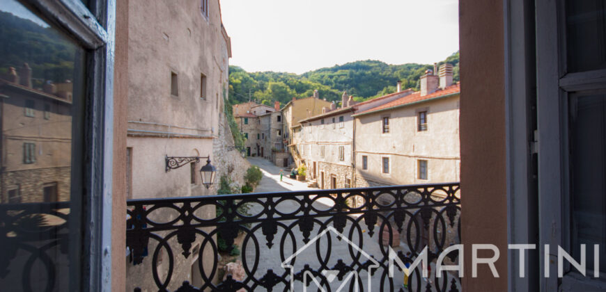 Palazzo Storico in Vendita in Toscana