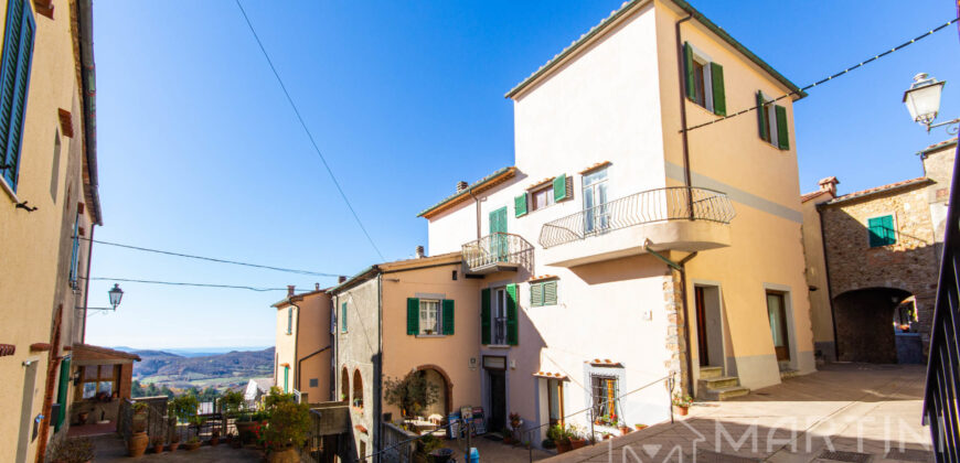 House with Balcony and Beautiful Panoramic View