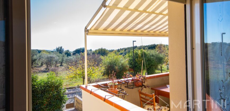 Casa con Terrazzo e Garage a Massa Marittima