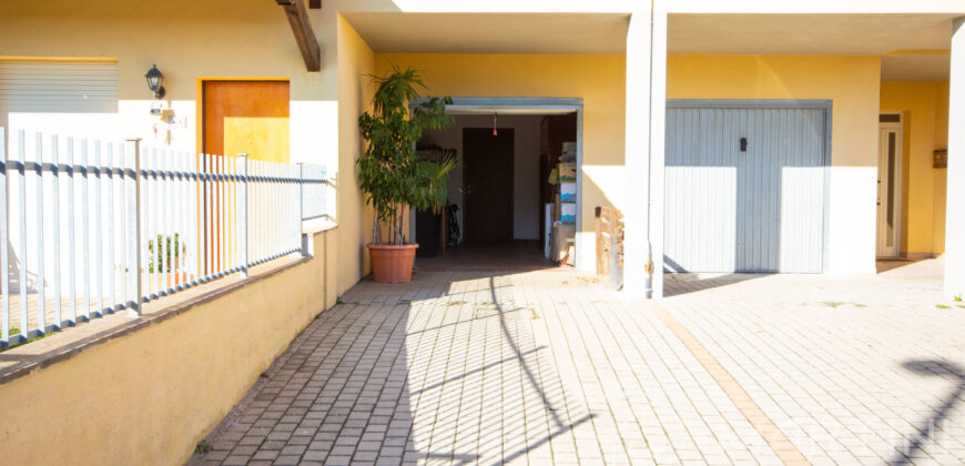 Casa con Terrazzo e Garage a Massa Marittima