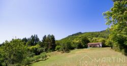 Annesso in Muratura con Terreno e Sorgente