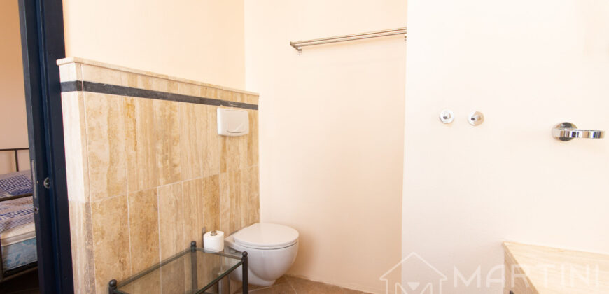 Appartamento con 2 Camere 2 Bagni e Terrazzo