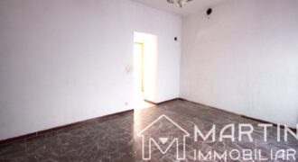 Large Flat in Need of Renovation | Tuscany