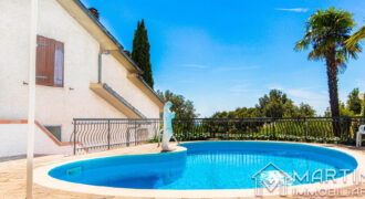 Casa con Piscina e Terrazzo Abitabile